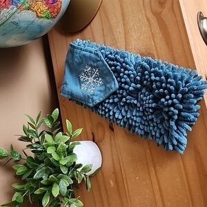 Norwex chenille towel snowflake limited Edition